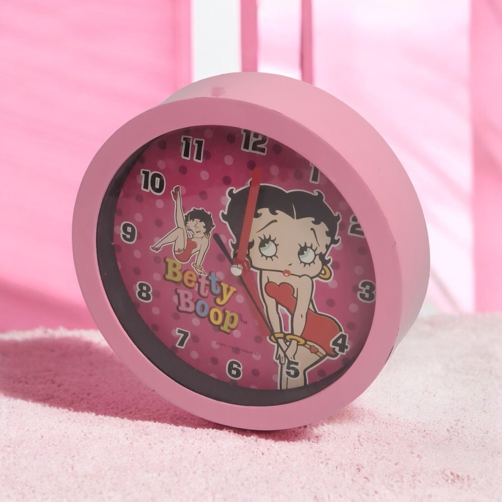 Vintage Pink Betty Boop  6" Classic Plastic Wall Clock (working)